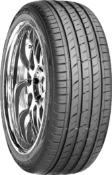 A futófelület közeli képe Roadstone N`FERA SU1 245/40 R18 97 Y XL