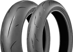 A futófelület közeli képe Bridgestone BT RS10 140/70 R17 66 H Rear TL