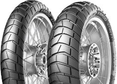 A futófelület közeli képe Metzeler Karoo Street 150/70 R18 70 H Rear TL M/C