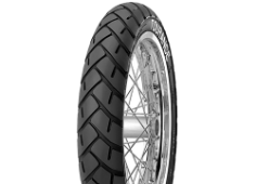 A futófelület közeli képe Metzeler Tourance 100/90-19 57 S Front TT M/C