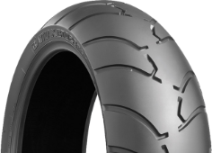 A futófelület közeli képe Bridgestone BT 028 200/50 R18 76 V Rear TL M/C G